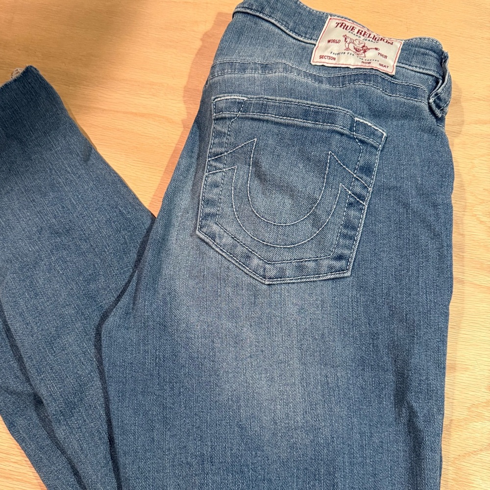 True Religion Jennie Curvy Mid Rise Women's Skinny Jeans in Medium Blue Wash